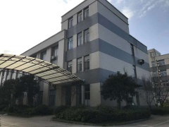 港閘區(qū)廠房出租，靠近南通理工學院，一棟3層，有電梯，單層面積