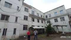 劉橋小學(xué)對(duì)面，可做賓館養(yǎng)老院桌球城球館健身房棋牌室娛樂用房