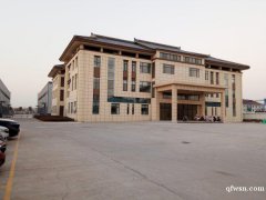 白蒲鎮(zhèn)全新鋼結(jié)構(gòu)廠房，層高15米，10噸行車各種大車可進(jìn)